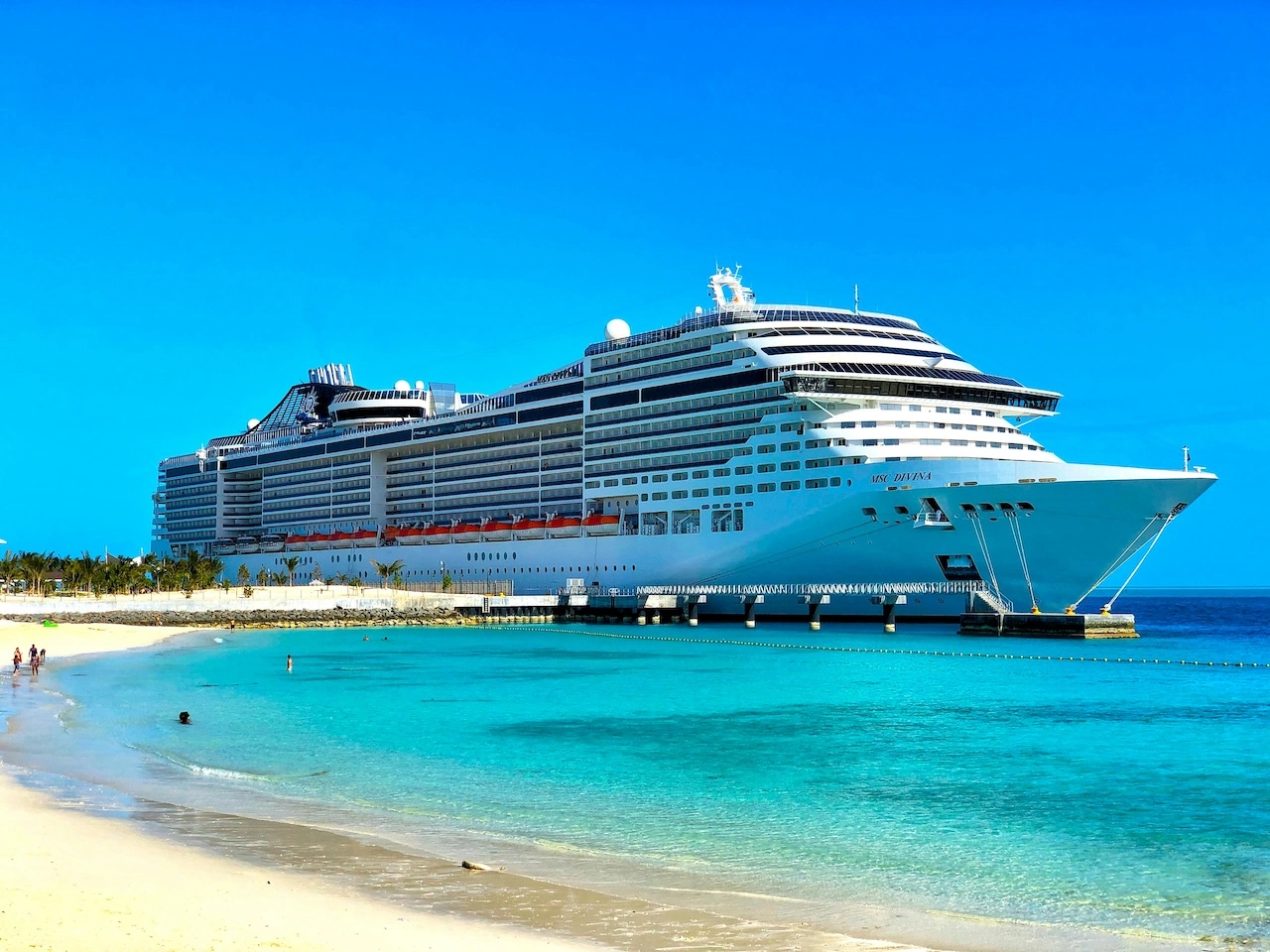 cruise-ship