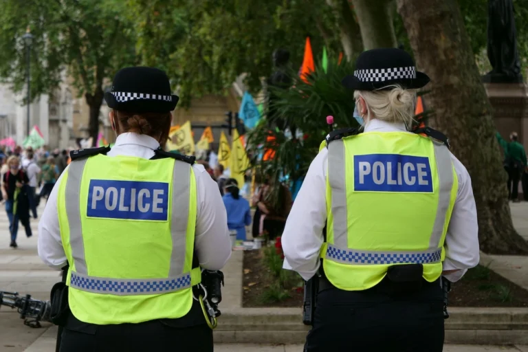 police-on-holiday